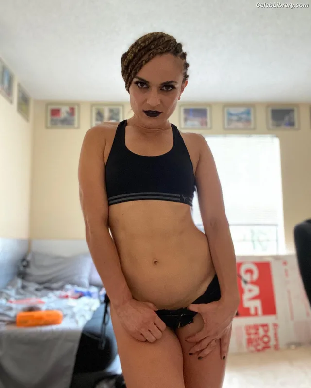 Thunder Rosa photo 4 of 912