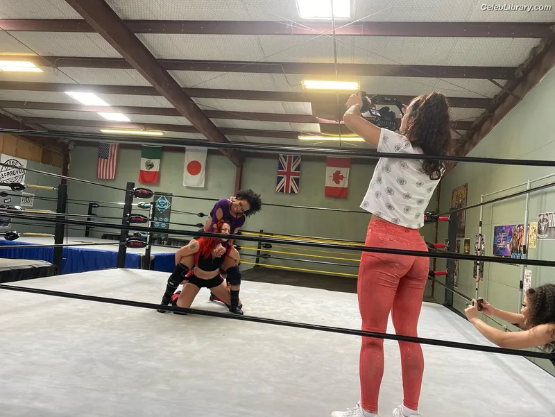 Thunder Rosa photo 5 of 912