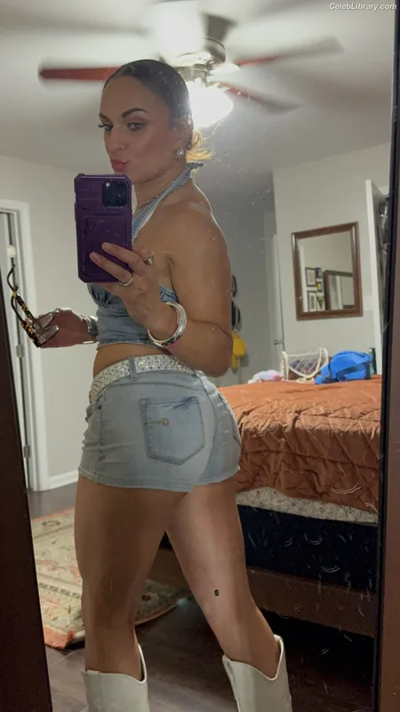 Thunder Rosa photo 21 of 912