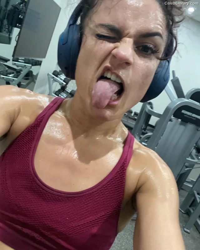 Thunder Rosa photo 9 of 912