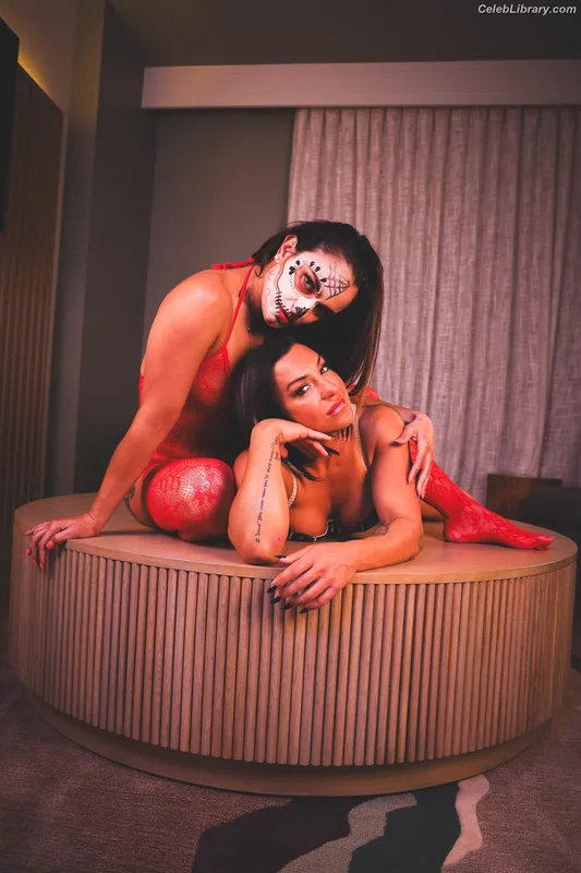 Thunder Rosa photo 7 of 912