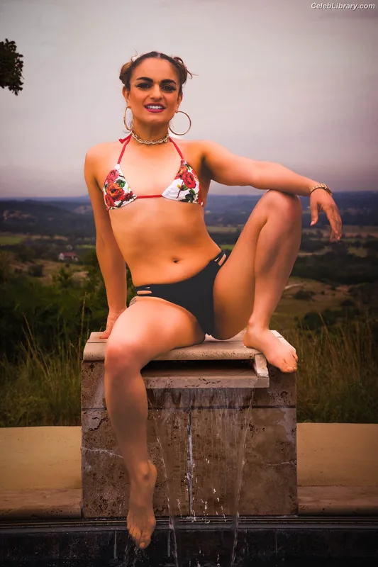 Thunder Rosa photo 21 of 912