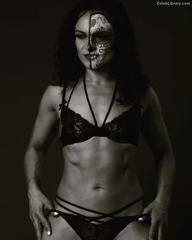 Thunder Rosa photo 4 of 912