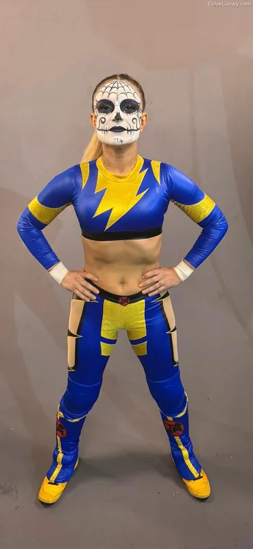 Thunder Rosa photo 6 of 912