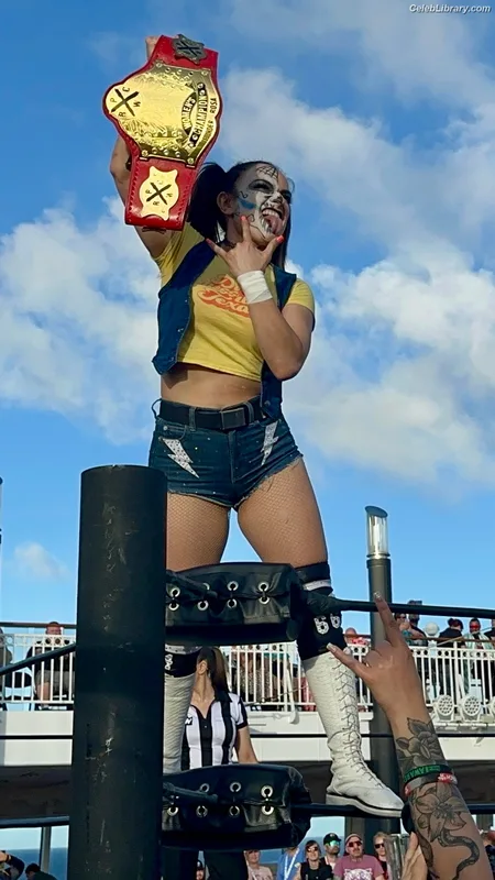 Thunder Rosa photo 18 of 912