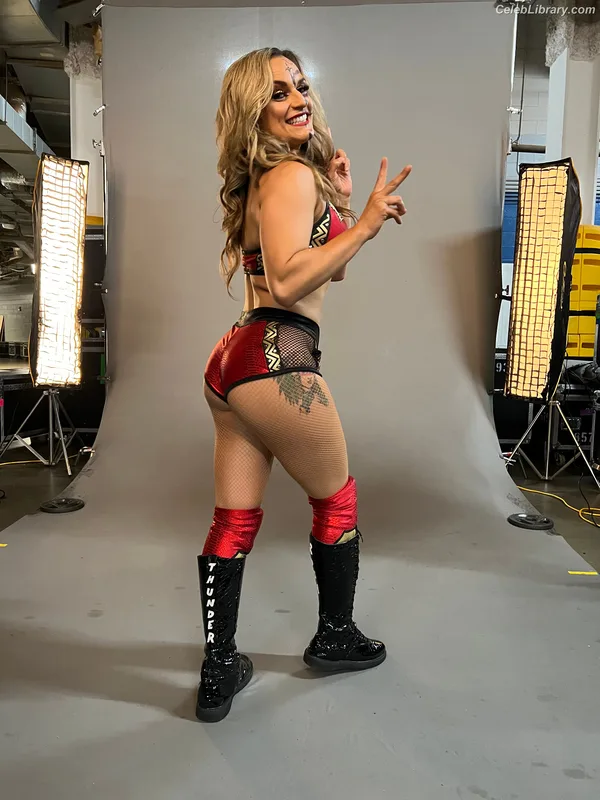 Thunder Rosa photo 21 of 912