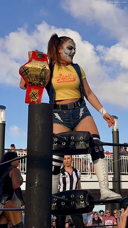 Thunder Rosa photo 21 of 912
