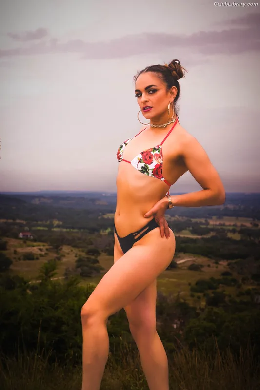 Thunder Rosa photo 12 of 912