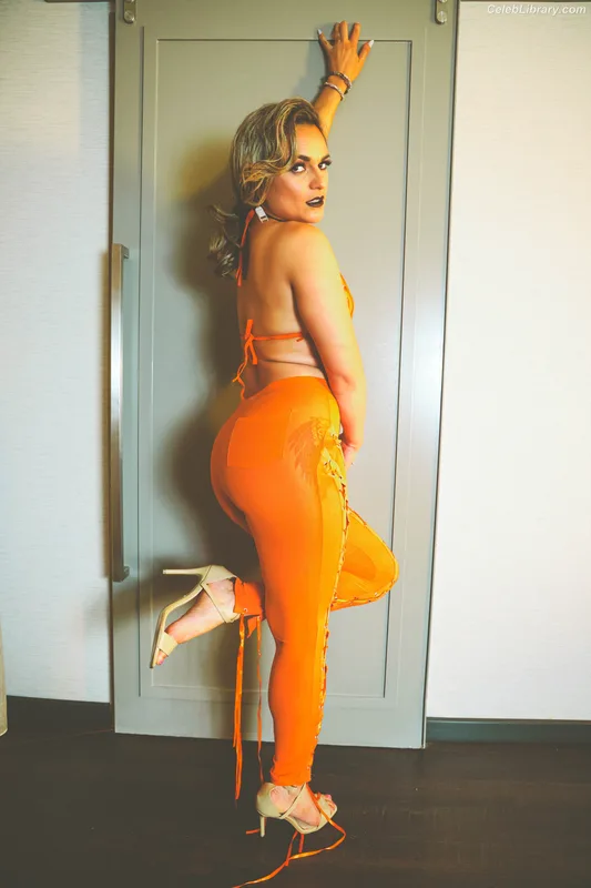 Thunder Rosa photo 15 of 912