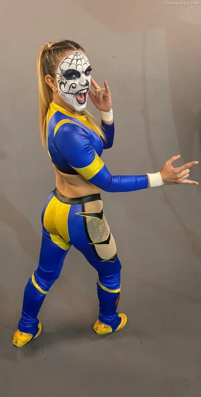 Thunder Rosa photo 10 of 912