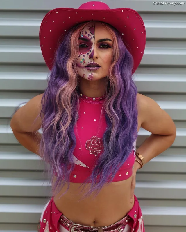 Thunder Rosa photo 4 of 912
