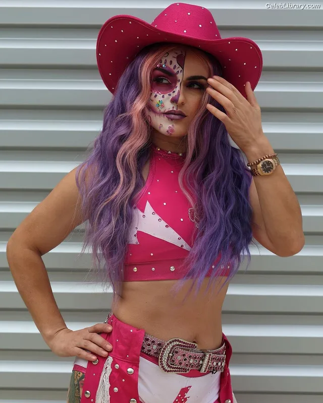 Thunder Rosa photo 5 of 912