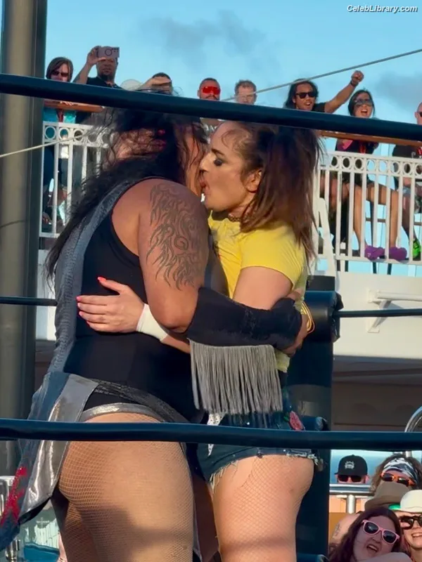 Thunder Rosa photo 10 of 912