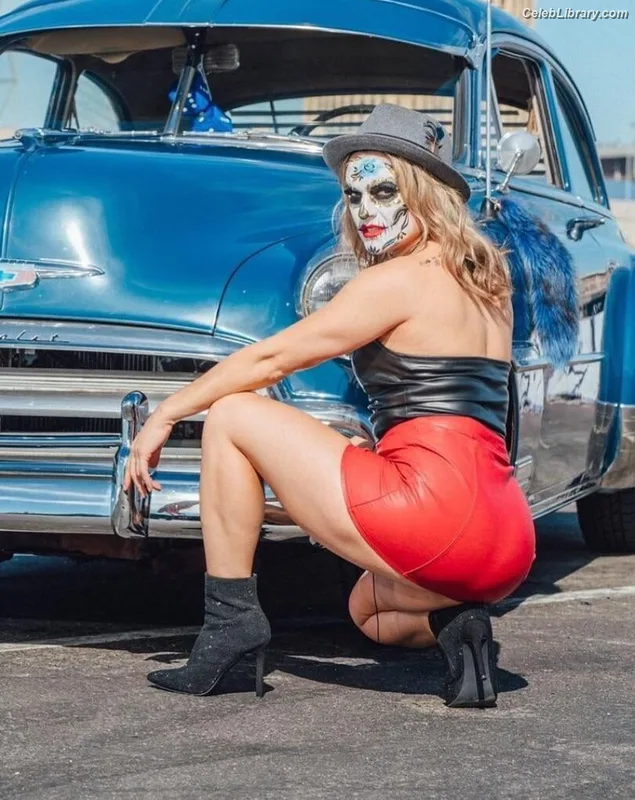 Thunder Rosa photo 16 of 912