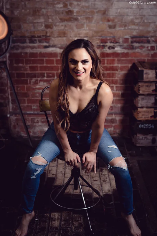 Thunder Rosa photo 1 of 912