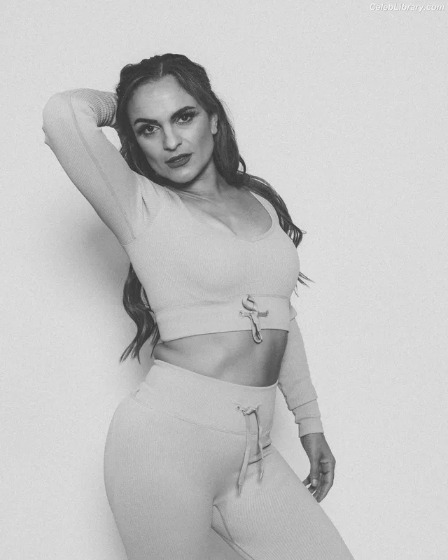 Thunder Rosa photo 6 of 912
