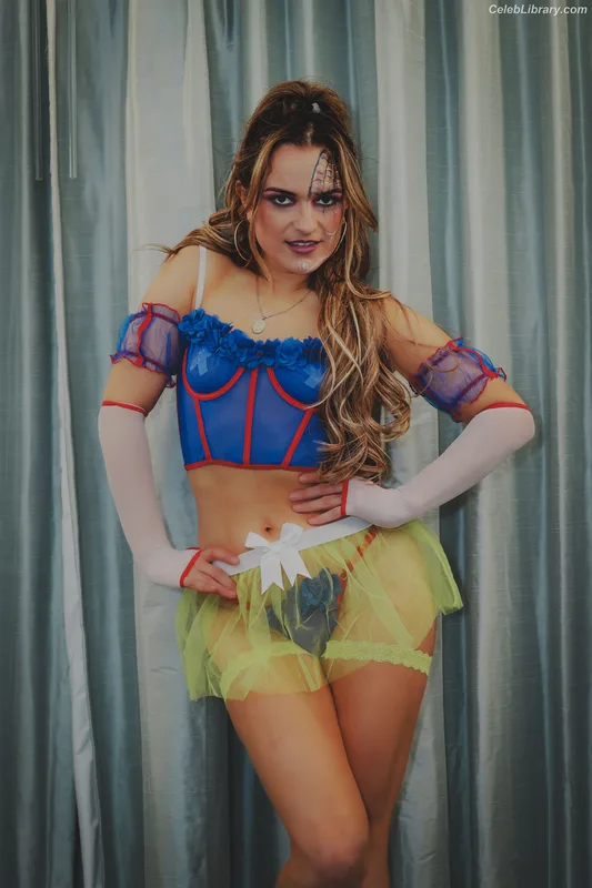Thunder Rosa photo 7 of 912