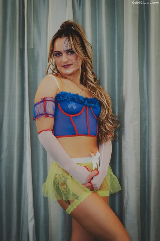 Thunder Rosa photo 10 of 912