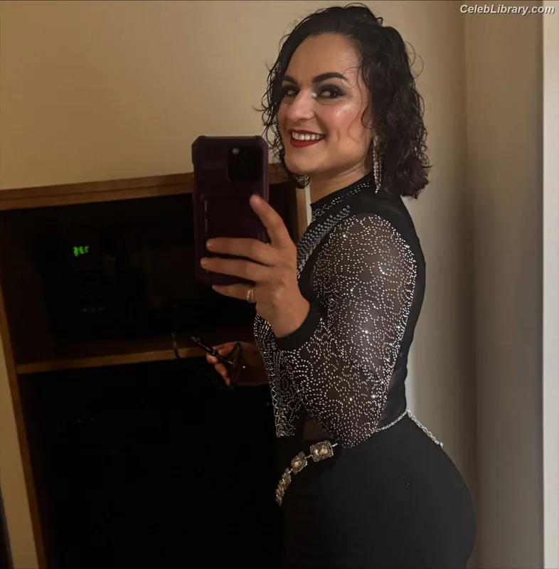 Thunder Rosa photo 12 of 912