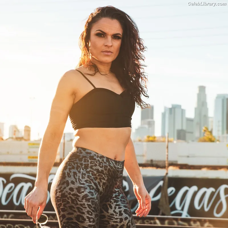 Thunder Rosa photo 20 of 912