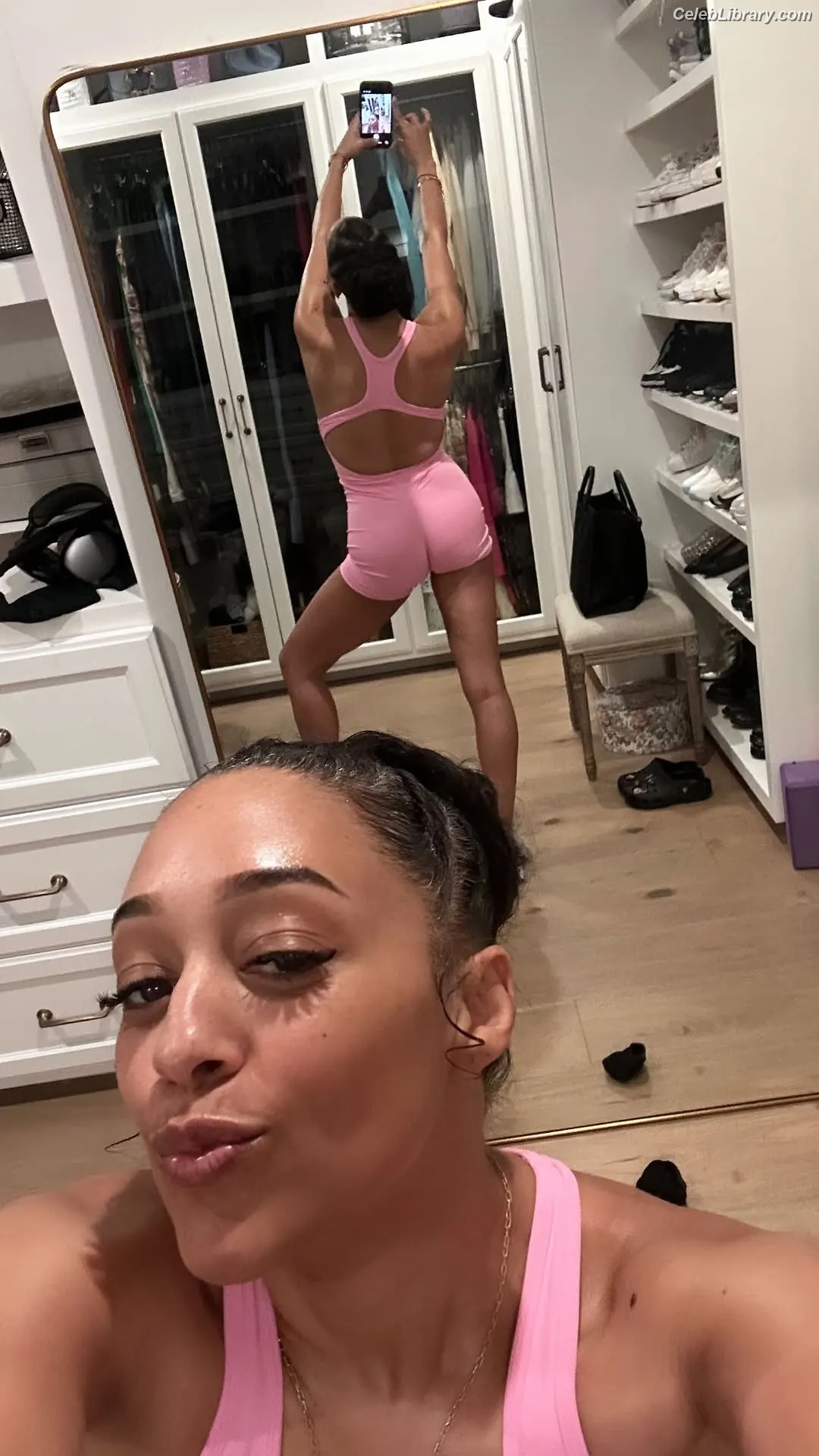 Tia Mowry photo 14 of 184