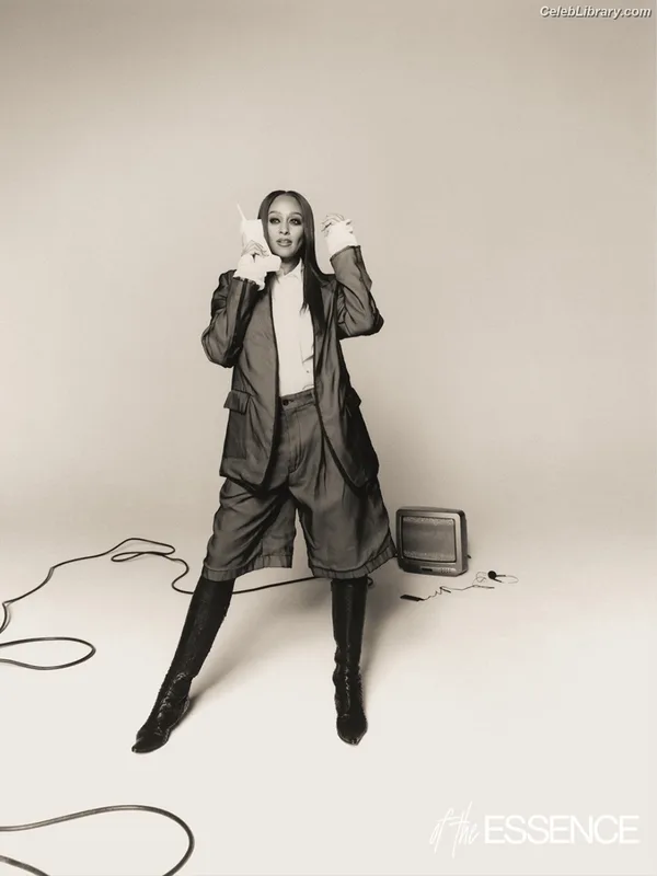 Tia Mowry photo 14 of 185