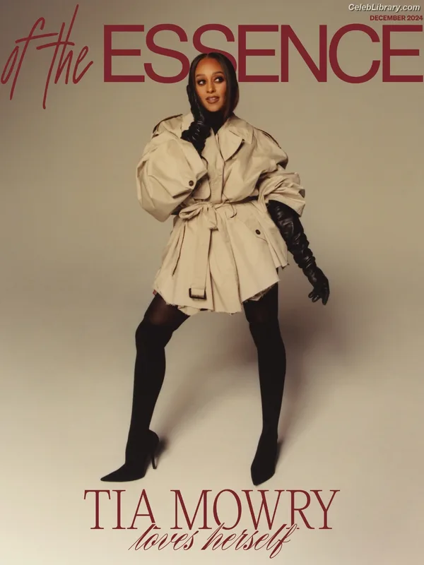 Tia Mowry photo 16 of 185
