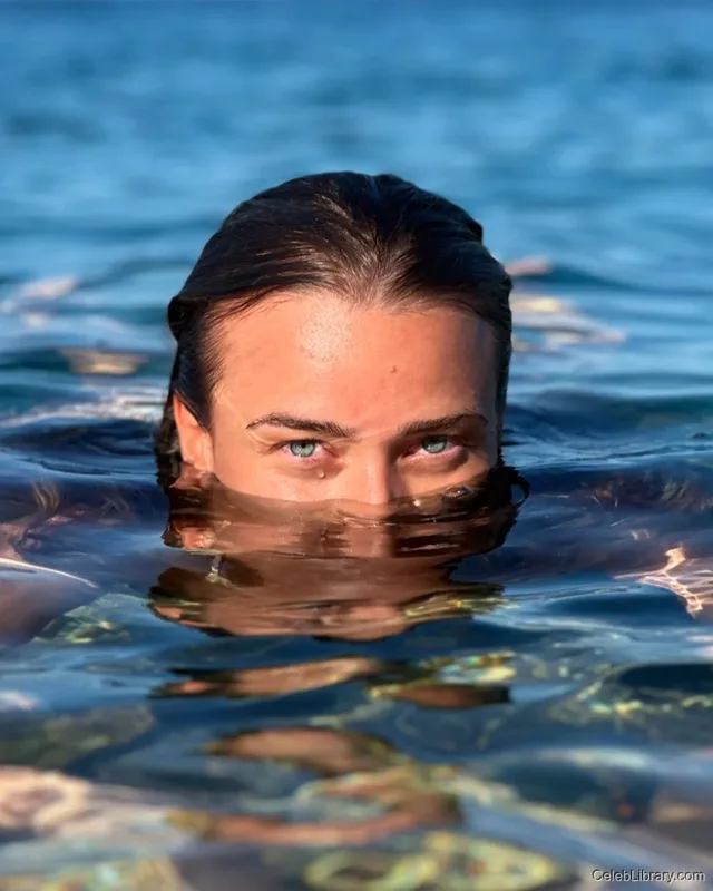 Tiana Upcheva photo 10 of 57