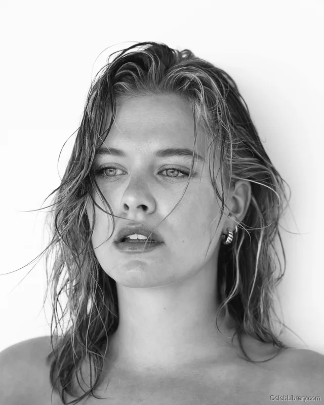 Tiera Skovbye photo 3 of 22