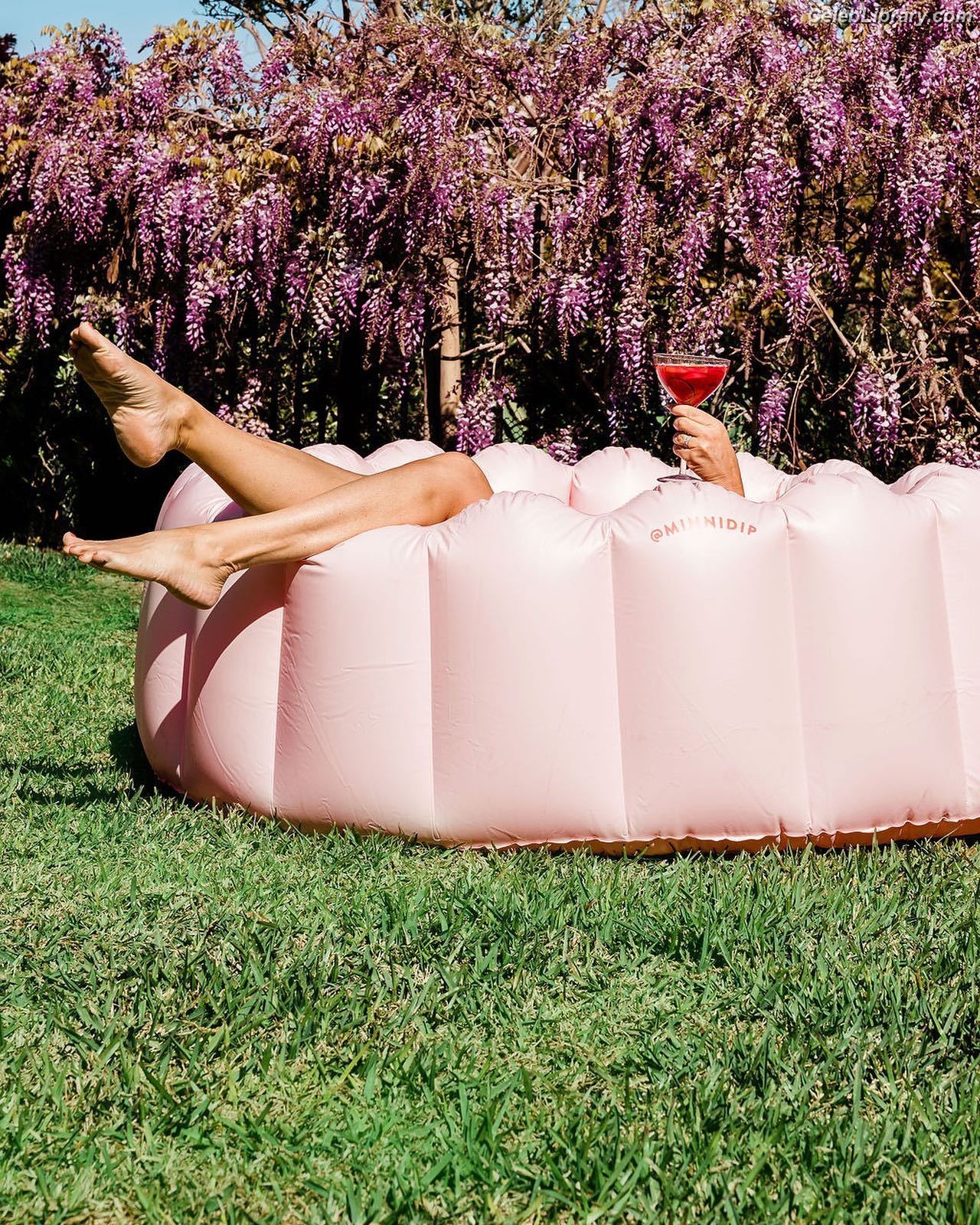 Tiffani Amber Thiessen photo 12 of 307