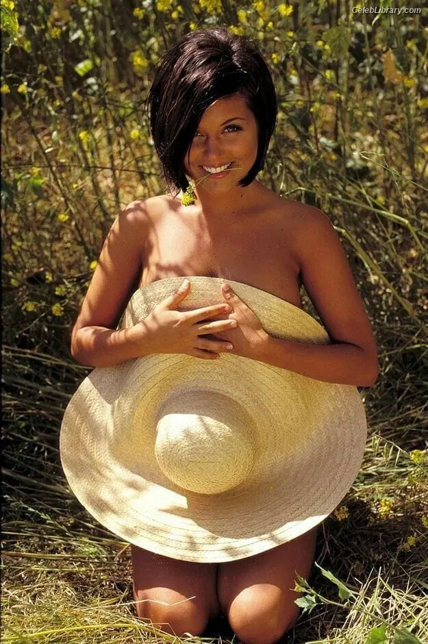 Tiffani Thiessen photo 5 of 311
