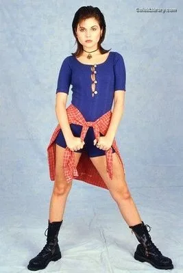 Tiffani Thiessen photo 16 of 310