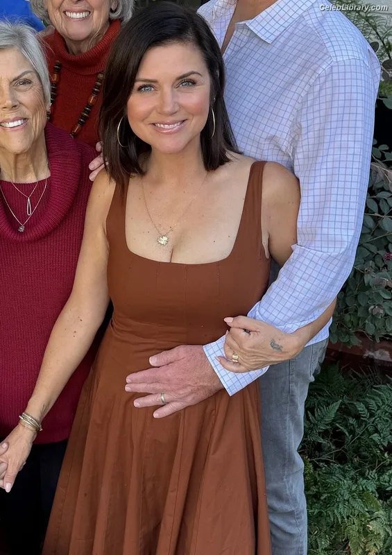 Tiffani Thiessen photo 8 of 310