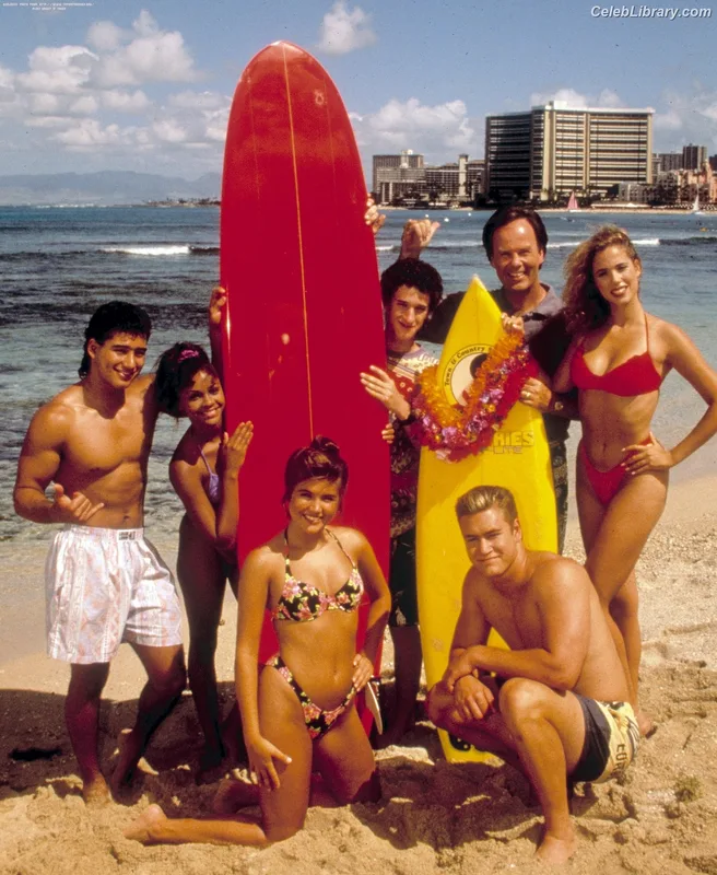 Tiffani Thiessen photo 20 of 310