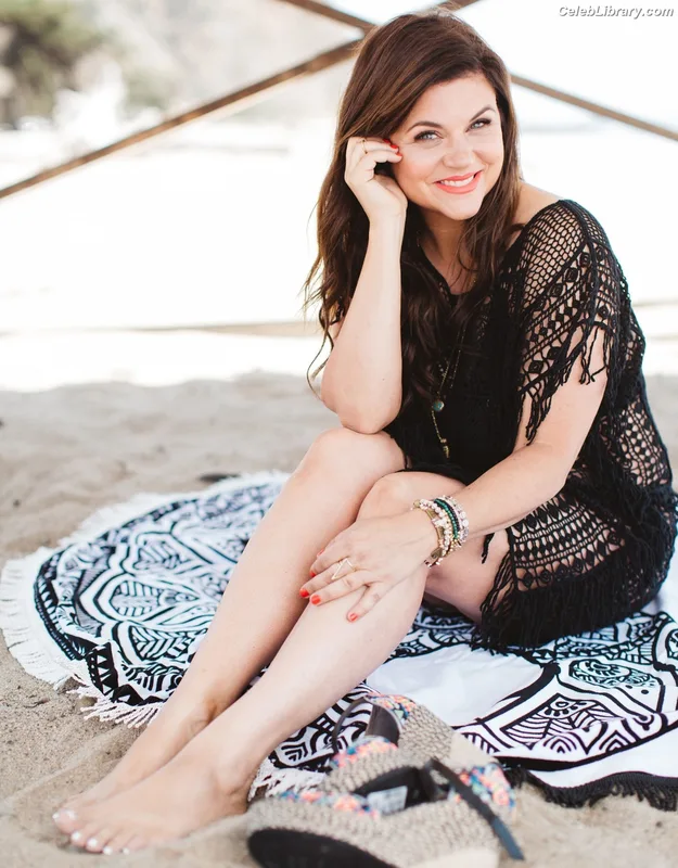 Tiffani Thiessen photo 7 of 310