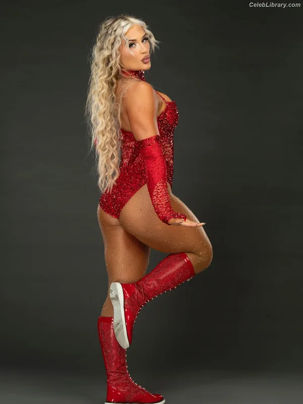 Tiffany Stratton photo 6 of 1034