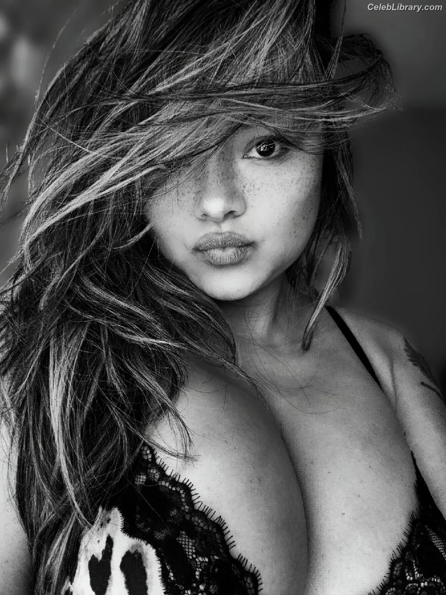 Tila Tequila photo 17 of 1090