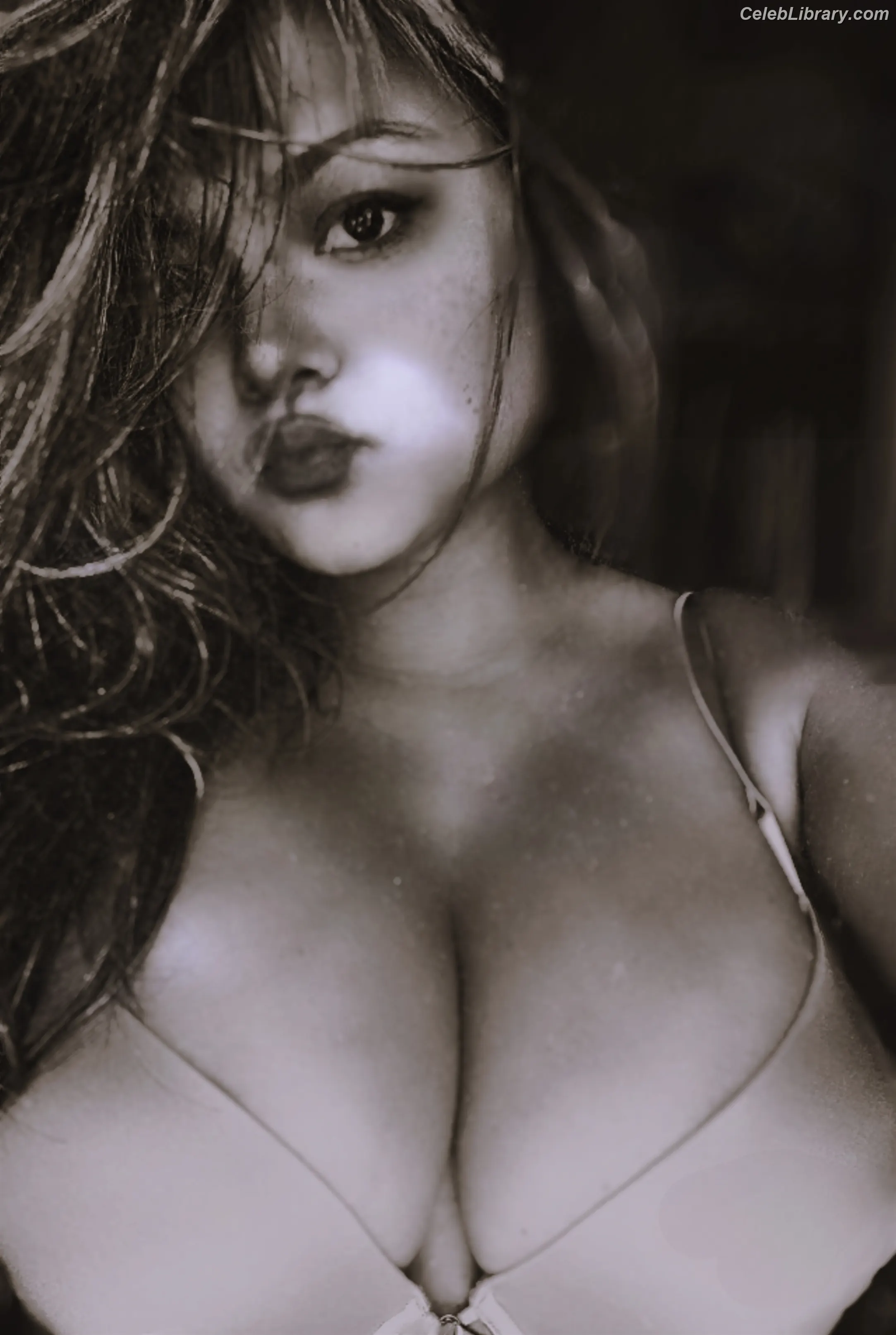Tila Tequila photo 18 of 1090