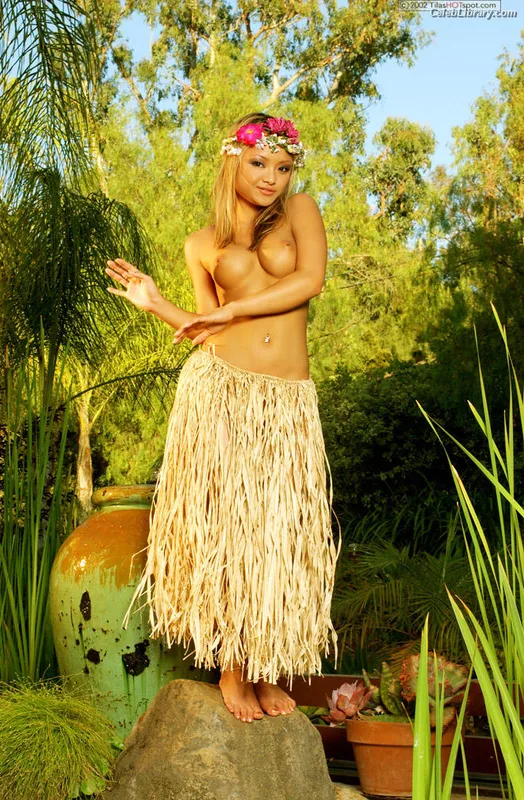 Tila Tequila photo 10 of 1091