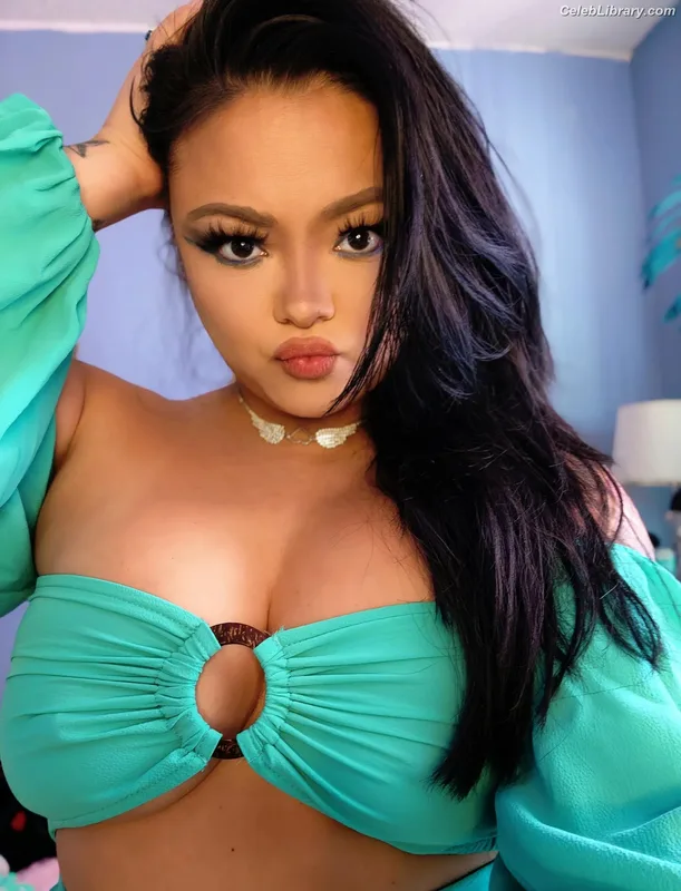 Tila Tequila photo 11 of 1091