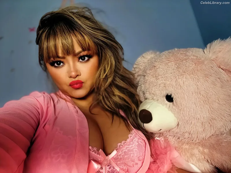 Tila Tequila photo 11 of 1091
