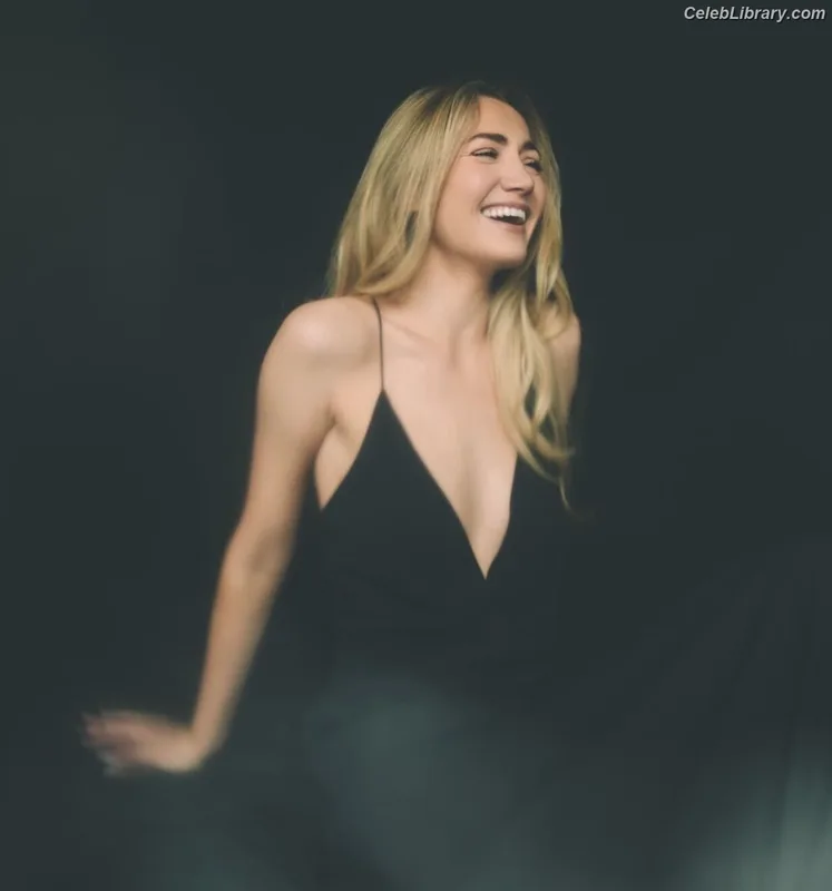 Tilly Keeper photo 18 of 27