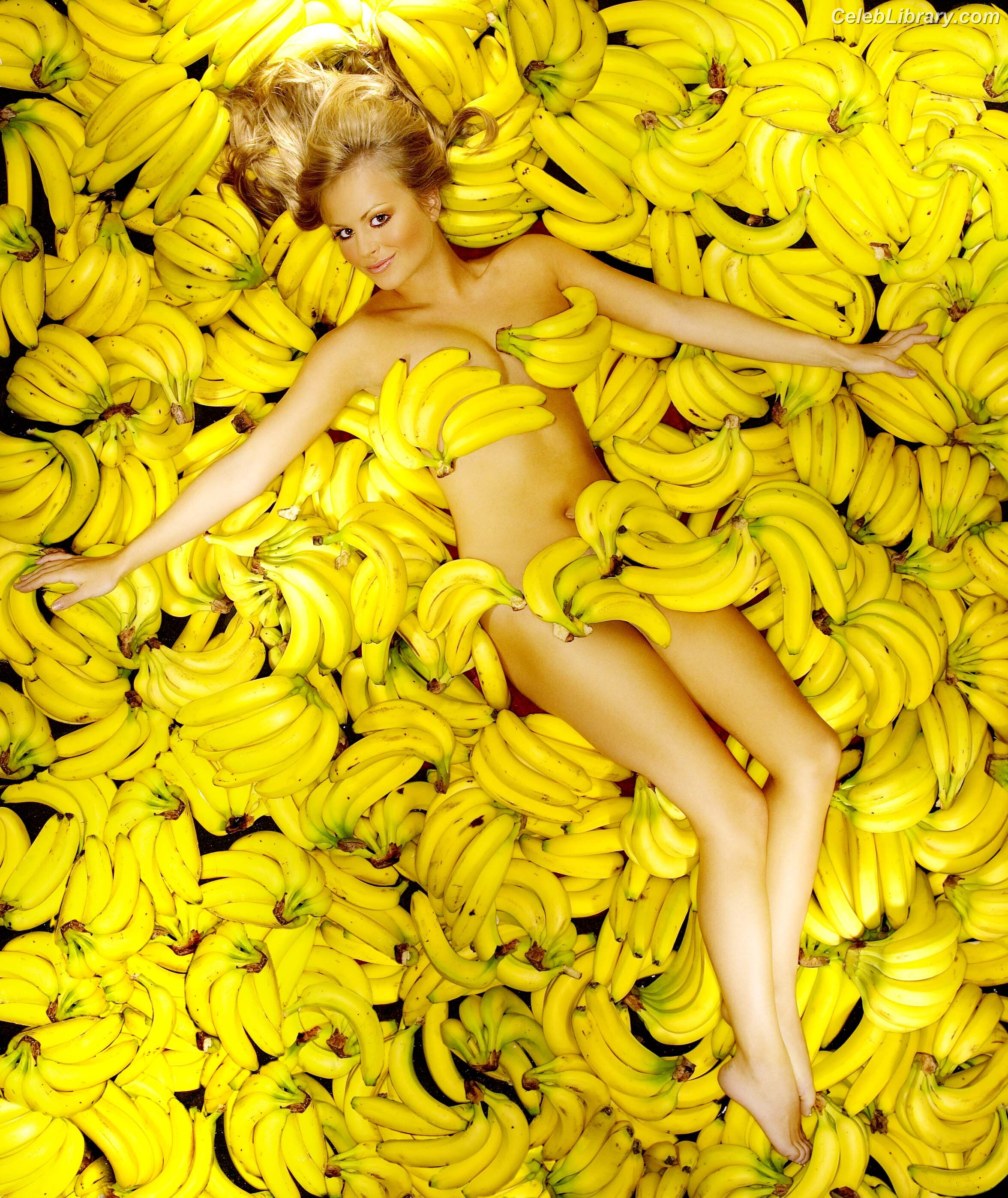 Tina O'Brien photo 12 of 298