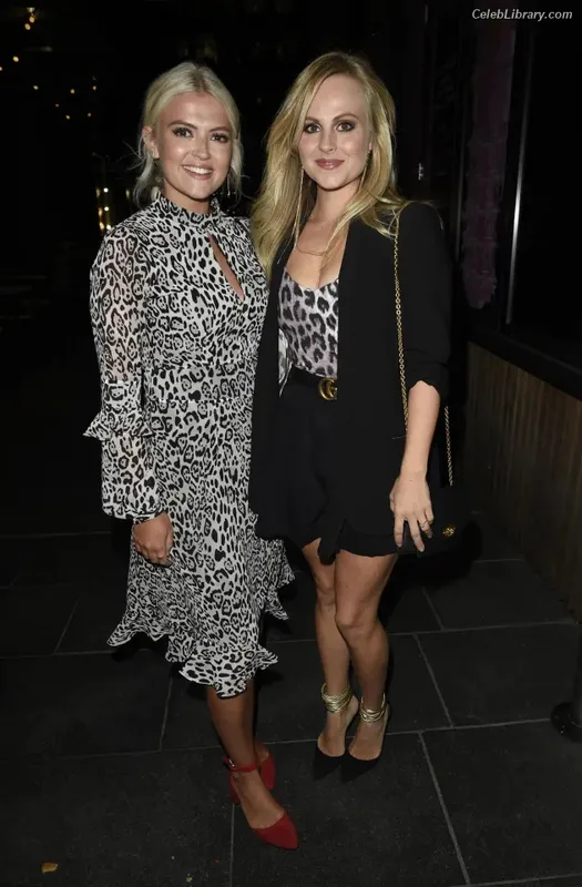 Tina O'Brien photo 24 of 298