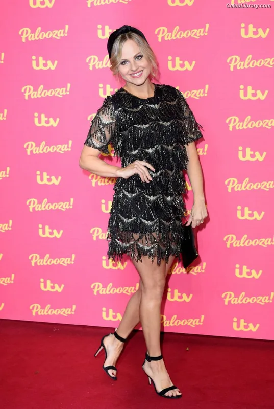 Tina O'Brien photo 3 of 298