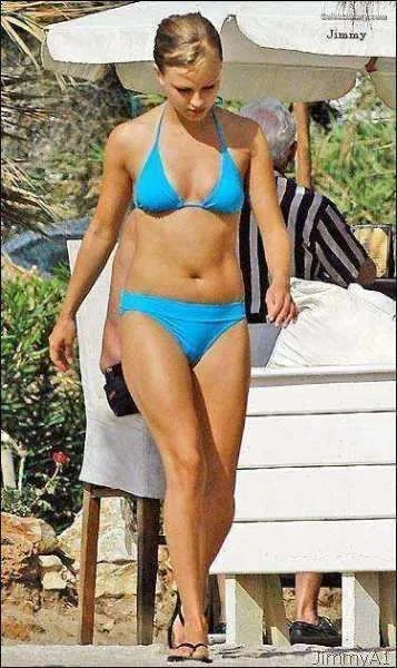 Tina O'Brien photo 24 of 298