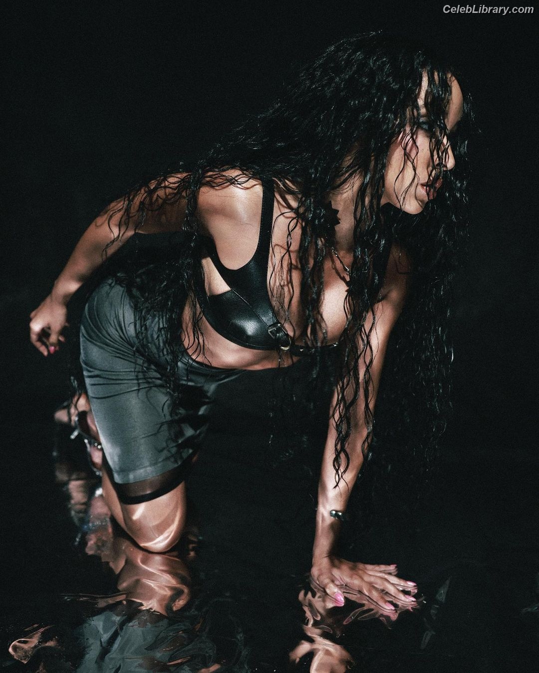 Tinashe photo 9 of 595