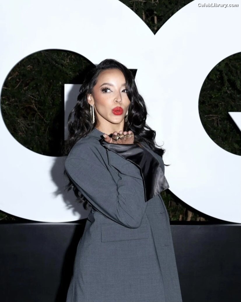 Tinashe photo 10 of 595
