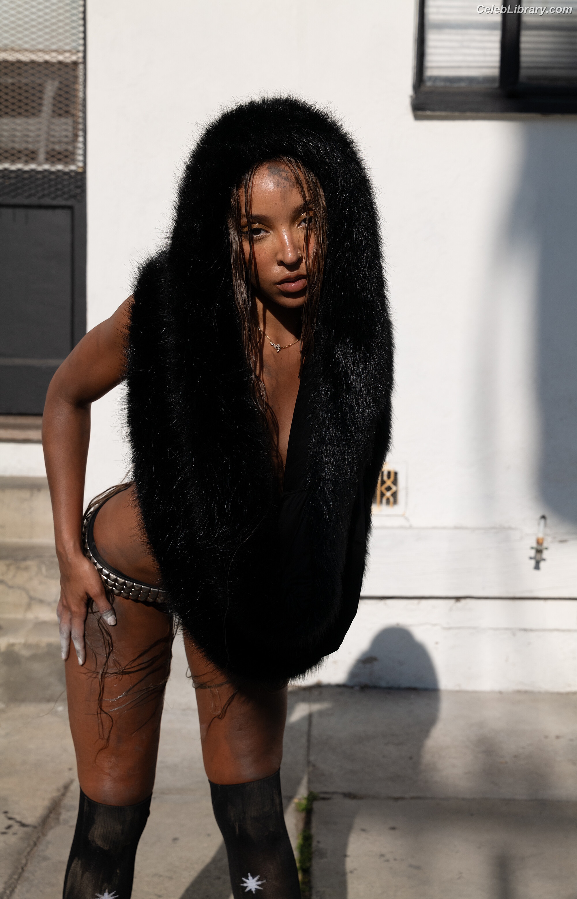 Tinashe photo 17 of 595