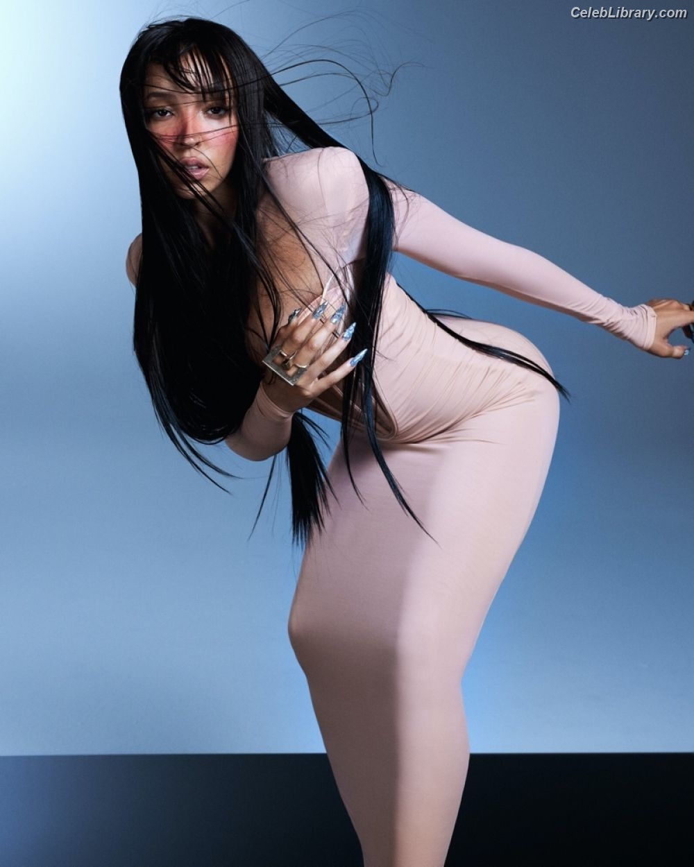 Tinashe photo 11 of 595